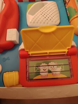 Dětský hrací stoleček - 7