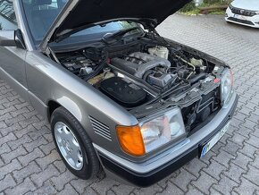 Mercedes W124, 300TD 4Matic, nádherný stav, 2x sada kol - 7