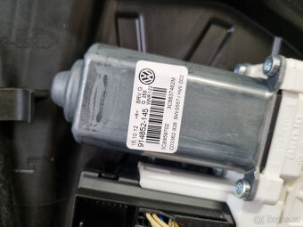 Prodám dveře VW Passat CC - 7