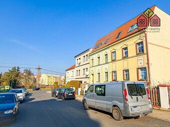 Bytový dům, celková plocha 292 m2, 3x byt, půda, zahrada o r - 7