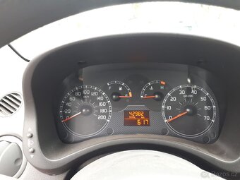 FIAT PANDA 1,2 r.v. 2009 1 majitel, koupeno v ČR - 7