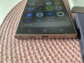Prodám Samsung Galaxy S24 Ultra, 12/256 GB, přidám 6 pouzder - 7