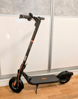 Segway Ninebot F2 PRO E odpružená elektrokoloběžka, 32 km/h - 7