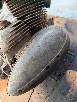 Jawa 250 motor - 7