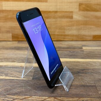 IPhone SE 2020 64GB, černý (12 měsíců záruka) - 7