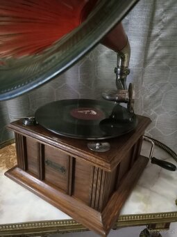 Gramofon s troubou - 7