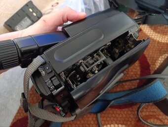 Videokamera Sony CCD-TR401 - 7