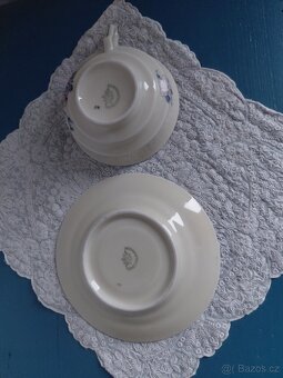 Loučky-porcelánová konvice a dva šálky - 7