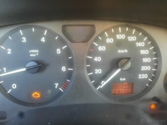 opel zafira A 1.8 16v rv2003 7 míst - 7