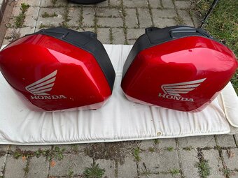 Honda VFR 800 Crossrunner (2012) - 7