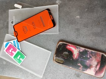 Mobilní telefon - 7
