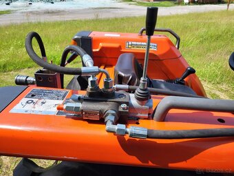 KUBOTA GL301D s čelním nakladačem - 7