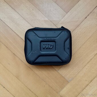 WD My Passport Essential 320GB USB 2.0 externí HDD - 7