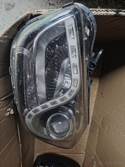Věci na Hyundai I40 - 7