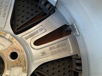 Alu kola na Fabia 4, s letními pneu 195/55 R16 s aero kryty - 7