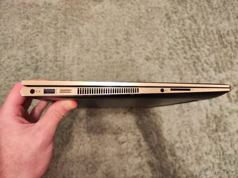 [2v1 15.6"/4K dotyk] HP Spectre x360 CZ klávesnice - 7