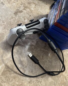 Playstation 4 Pro 1TB - 7