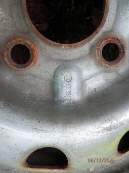 2xObutá zimní kola ŠKODA FELICIA 13tky BARUM 165/70 R13 - 7