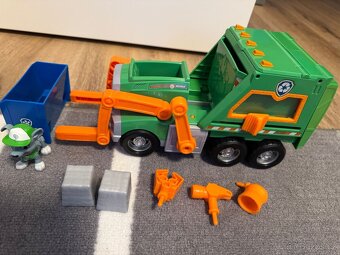 Tlapkova patrola - 7