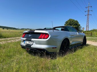 Ford Mustang Convertible, facelift - 7
