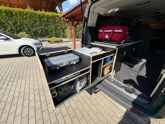 Ford Transit Custom 9 mist, obytná vestavba, 2,2 - 7