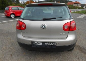 Volkswagen Golf 1,6 85 kW KLIMA Serviska benzín - 7
