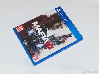 Playstation 4 Pro 1 TB - 7