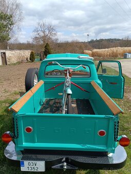 Ford F100 - 7