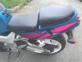 Yamaha YZF 750R - 7