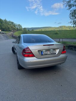 Mercedes Benz - 7