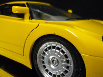 Bugatti EB110 žluté Bburago 1/18 - 7