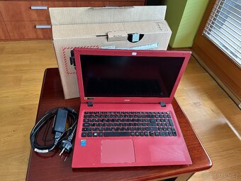 ACER Aspire E5-573, Intel Pentium 3825U, RAM 4GB, HDD 500GB - 7