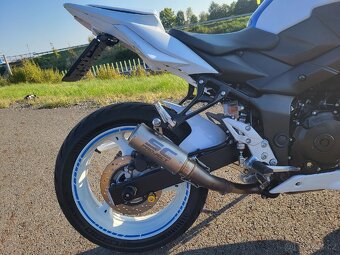 Suzuki GSR 750 2014 - 7