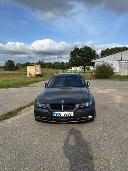 BMW e91 najeto 195xxx  330xd - 7