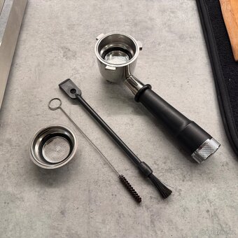 DeLonghi La Specialista EC9335.M – pákový kávovar, TOP STAV - 7