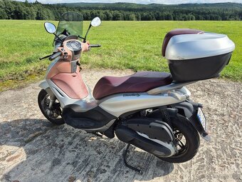 Piaggio Beverly 350 - 7