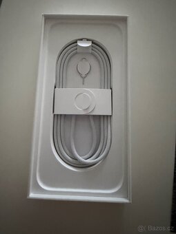 Prodám Apple IPhone 16 Pro Max 256GB - 7