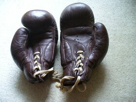 Stare sberatelske-boxerske rukavice-2.. - 7