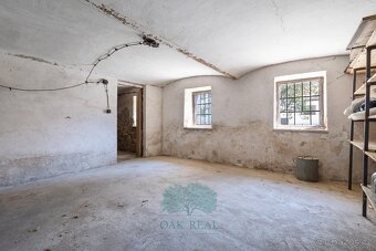 Prodej historické usedlosti, o velikosti 200 m2, na pozemku - 7