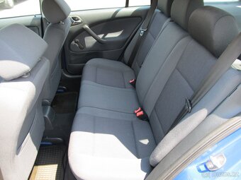 Škoda Octavia 1.6 i combi ČR 1.maj - 7
