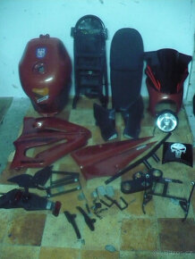 Honda CBR 929/ sc 44e/r. 01 -díly z více moto - 7