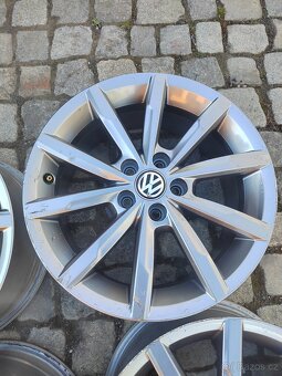 Prodám orig alu 16 Vw Polo T-cross 5x100 ET 46 - 7