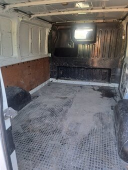 Prodám Ford Transit 2.2 tdci 63kw,stk do 5.2027,tažné na 2t - 7
