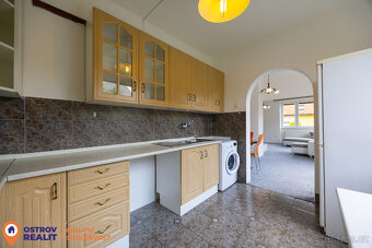 Pronájem prostorného bytu 2+1 s jídelnou a balkonem, 82 m², - 7