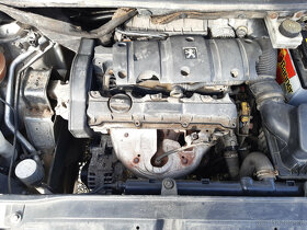 Peugeot 307 Combi 2004 1,6i 80kW - motor KO, DILY - 7