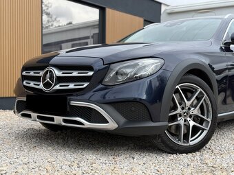 Mercedes-Benz E400 d 4Matic Multibeam, Pano, Burmester, 360 - 7