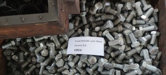 Velký výběr spojovacího materiálu (šrouby různé),podložky - 7
