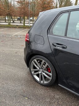 Volkswagen Golf 7 GTI - 7