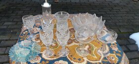 Krásný porcelánový servis (zn. Lesov) + broušené a lité sklo - 7