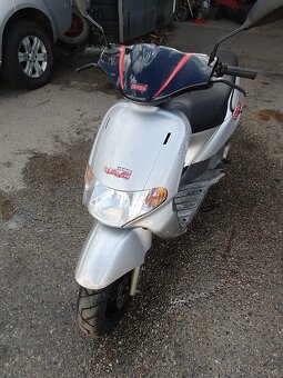Skútr Derbi Atlantis 50 - 7